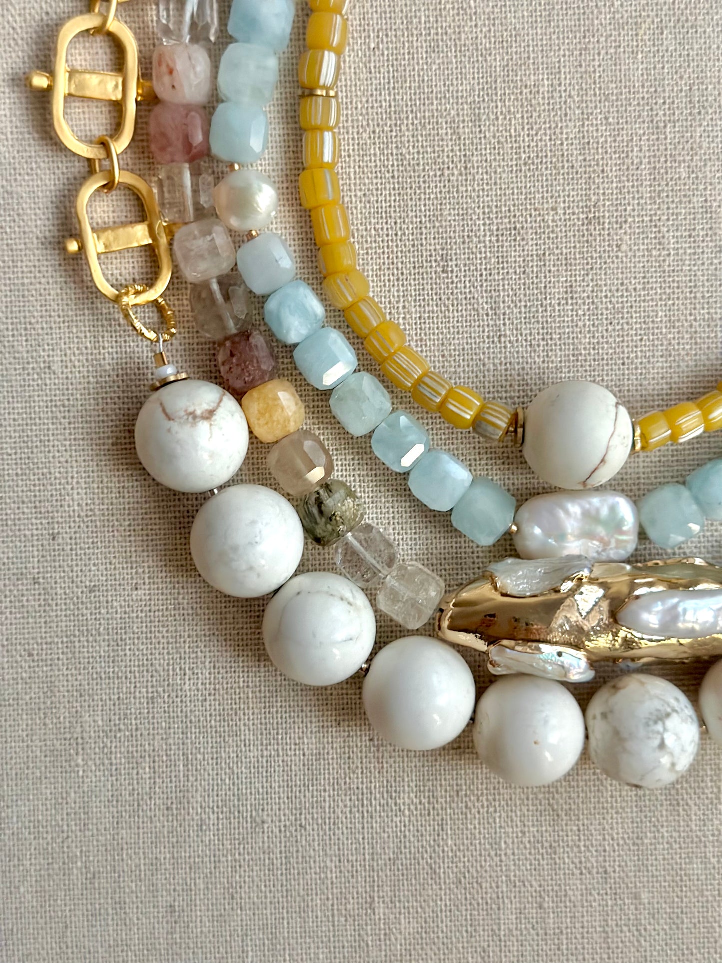 Colorful quartz and freshwater pearl necklace