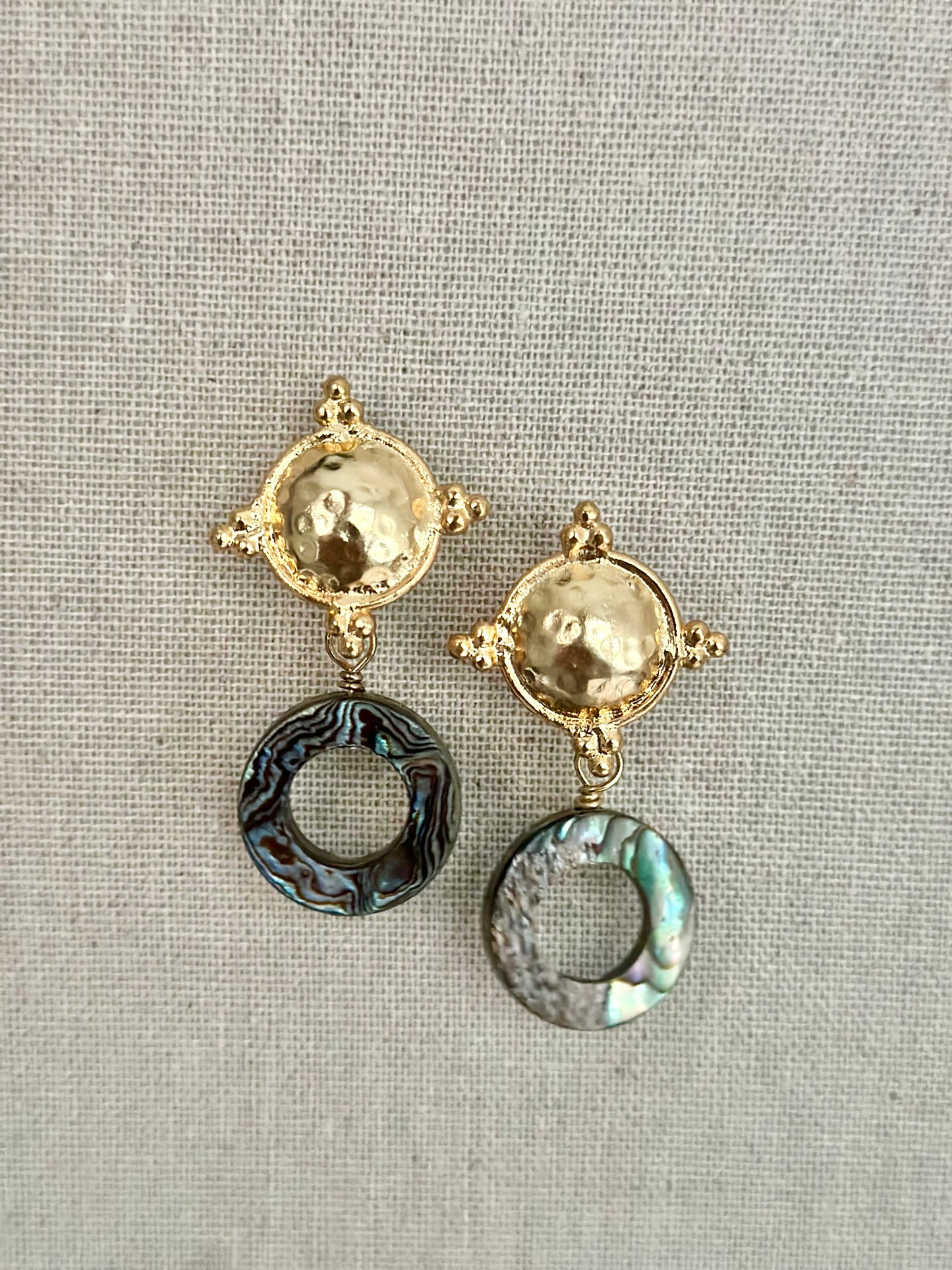 Quatrefoil abalone shell earrings
